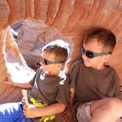 Kinder-Sonnenbrille Kids@School, 5 – 10 Jahre , Anthrazit Grün , HYTREL Jungen Kategorie 3 Lotus-Effekt Mädchen Polarisiert UV400